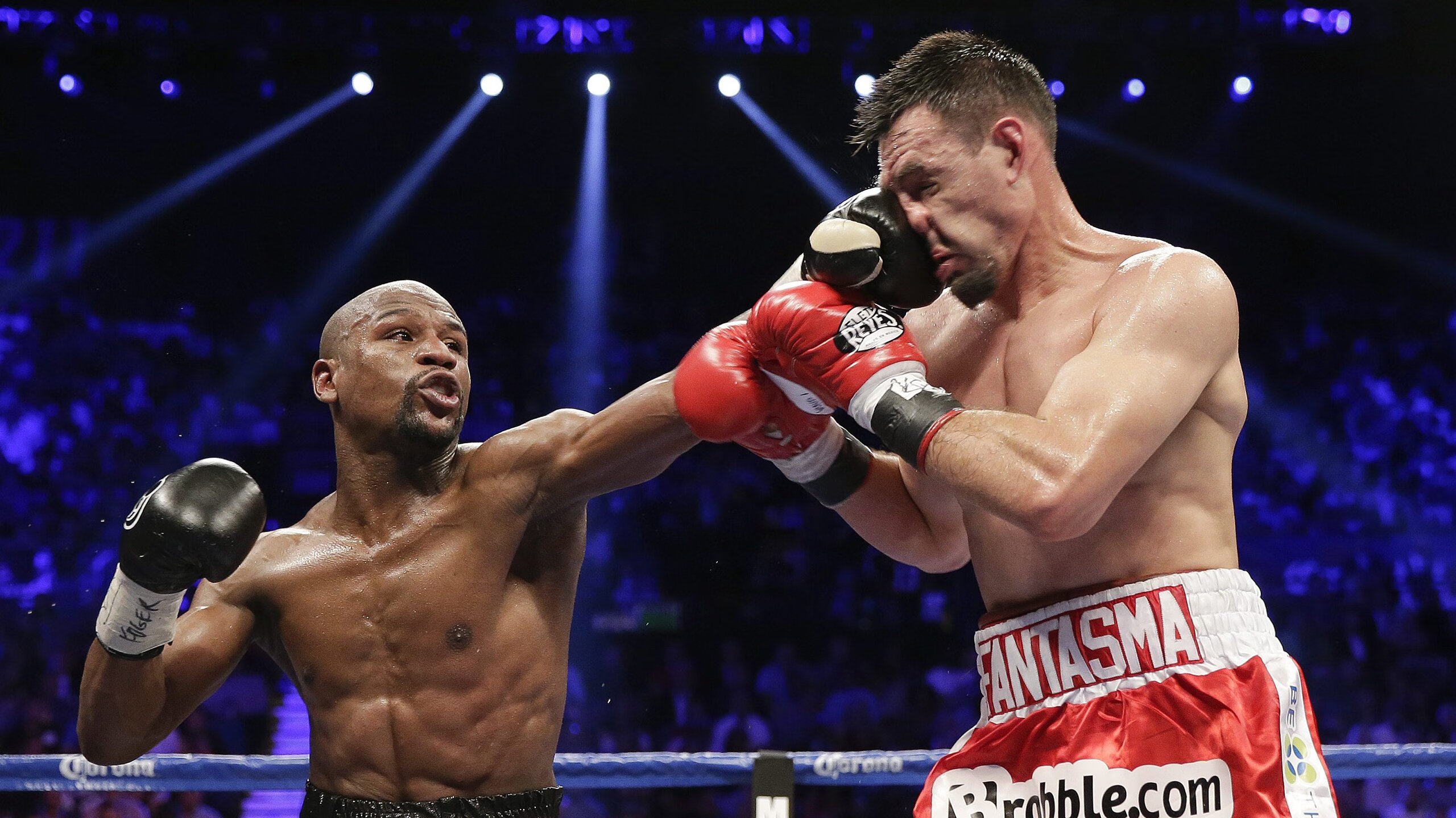 当鸢尾花遇见新月,伊萨克在巴黎-卡塔尔史诗之夜定义足球的唯一性